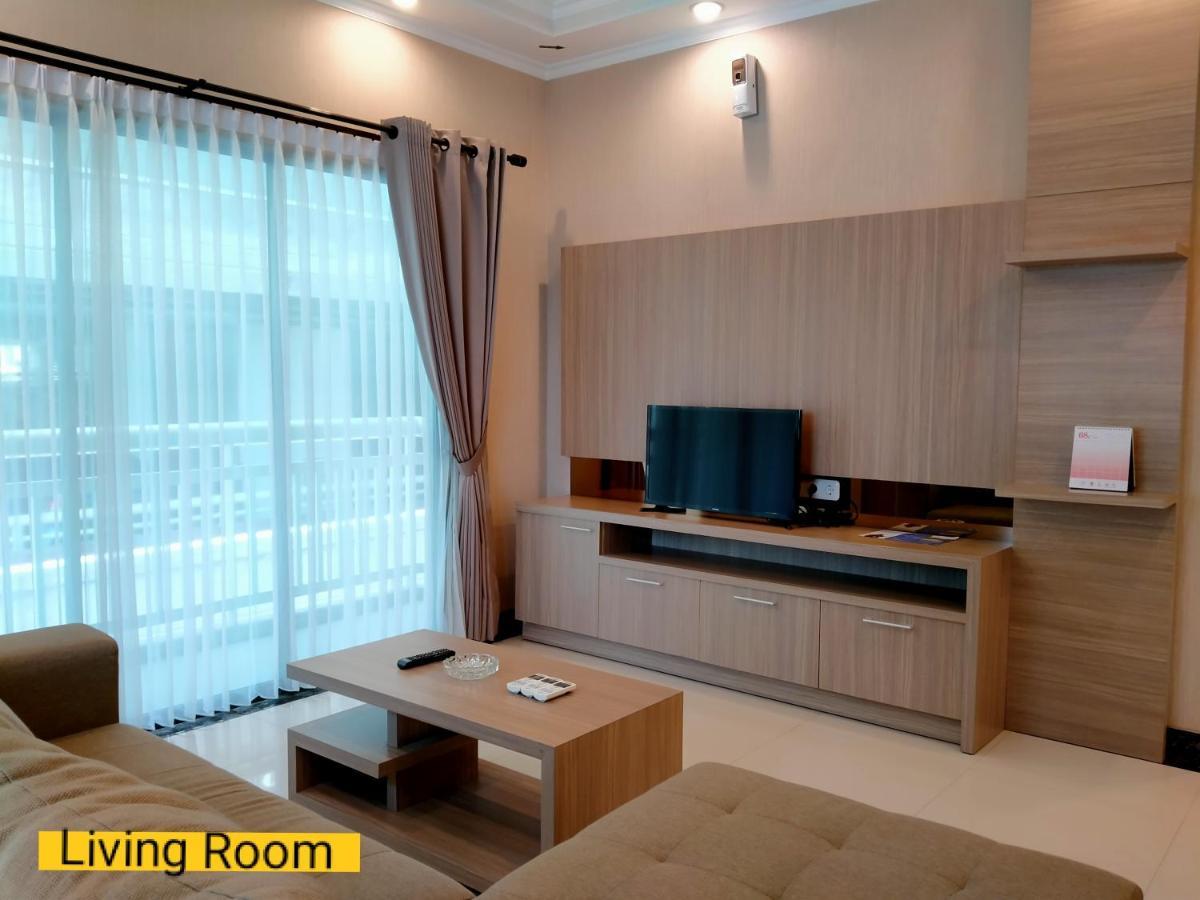 Apartemen Puncak Marina Surabaya Exterior photo