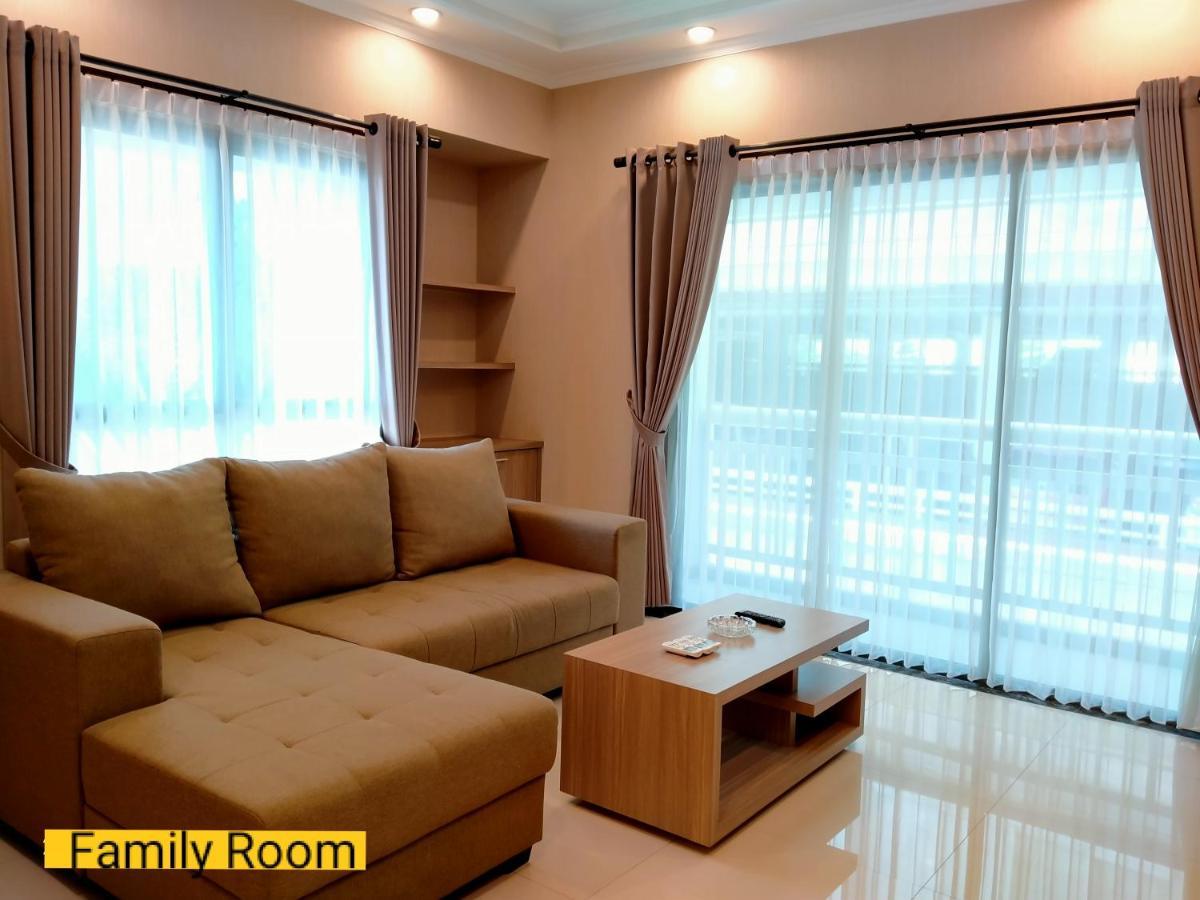 Apartemen Puncak Marina Surabaya Exterior photo