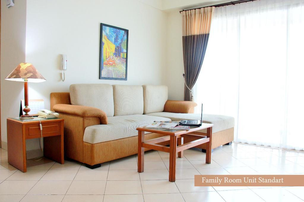 Apartemen Puncak Marina Surabaya Exterior photo